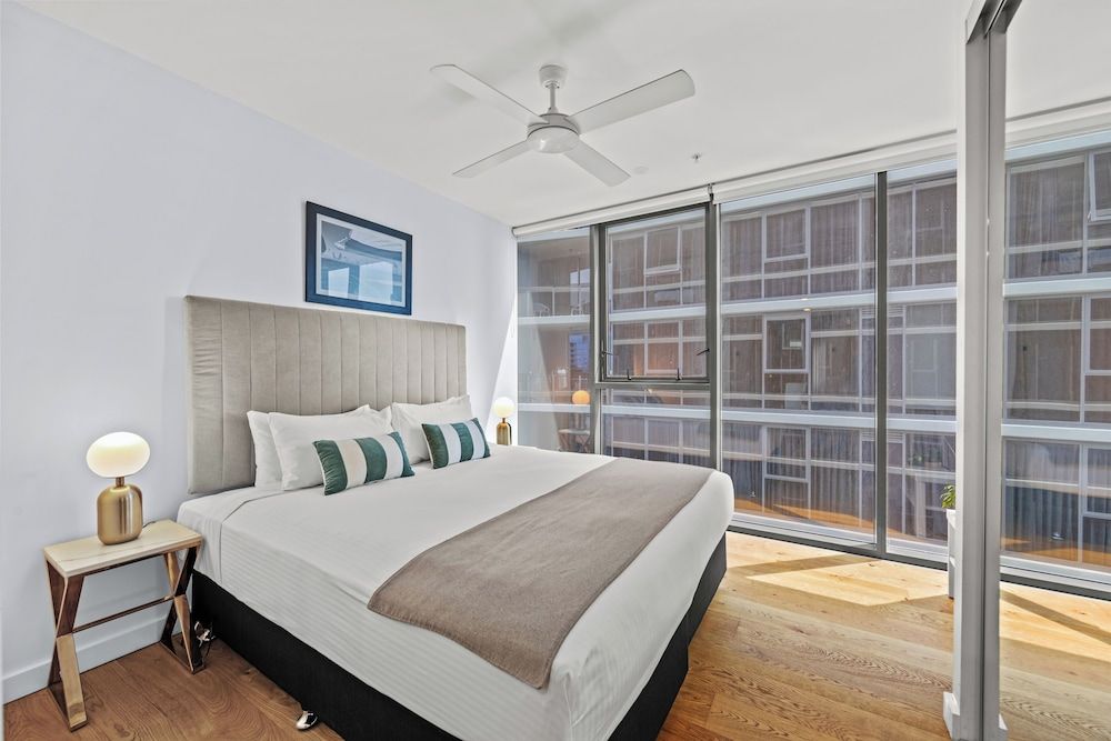 Brisbane One Apartments by CLLIX Two Bedroom Dual Key Apartment 2