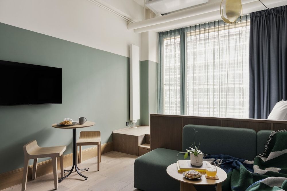 WunderLocke Munich Locke Studio 7