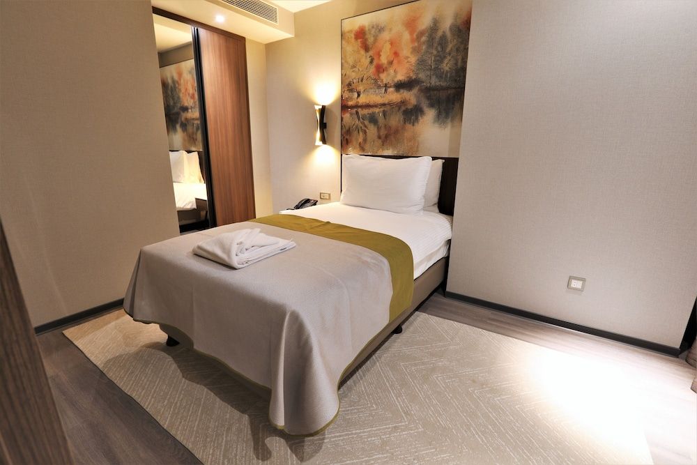 Limak Skopje Luxury Hotel Family Suite 5