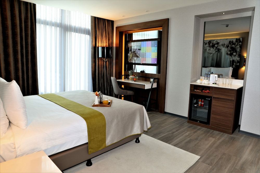 Limak Skopje Luxury Hotel Senior Suite 2