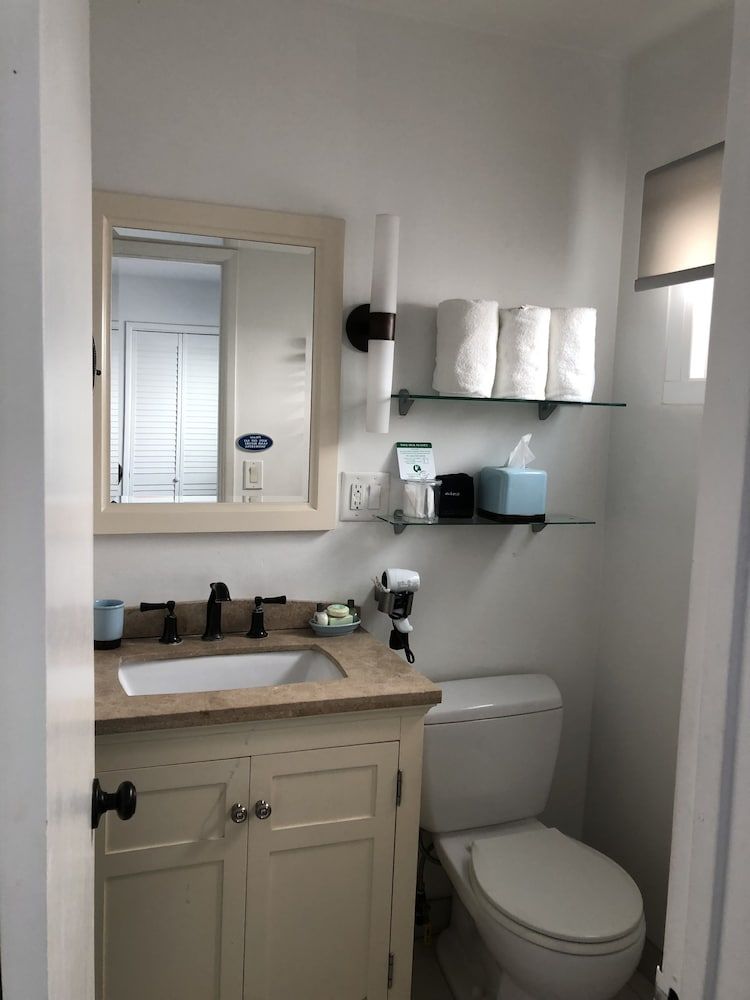 Sea Horse Resort Deluxe Suite, Multiple Beds, Ocean View 5