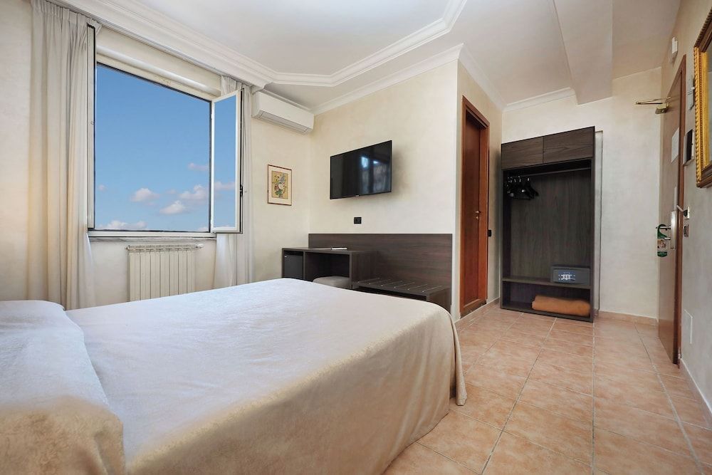 Hotel Rimini Double Room 6