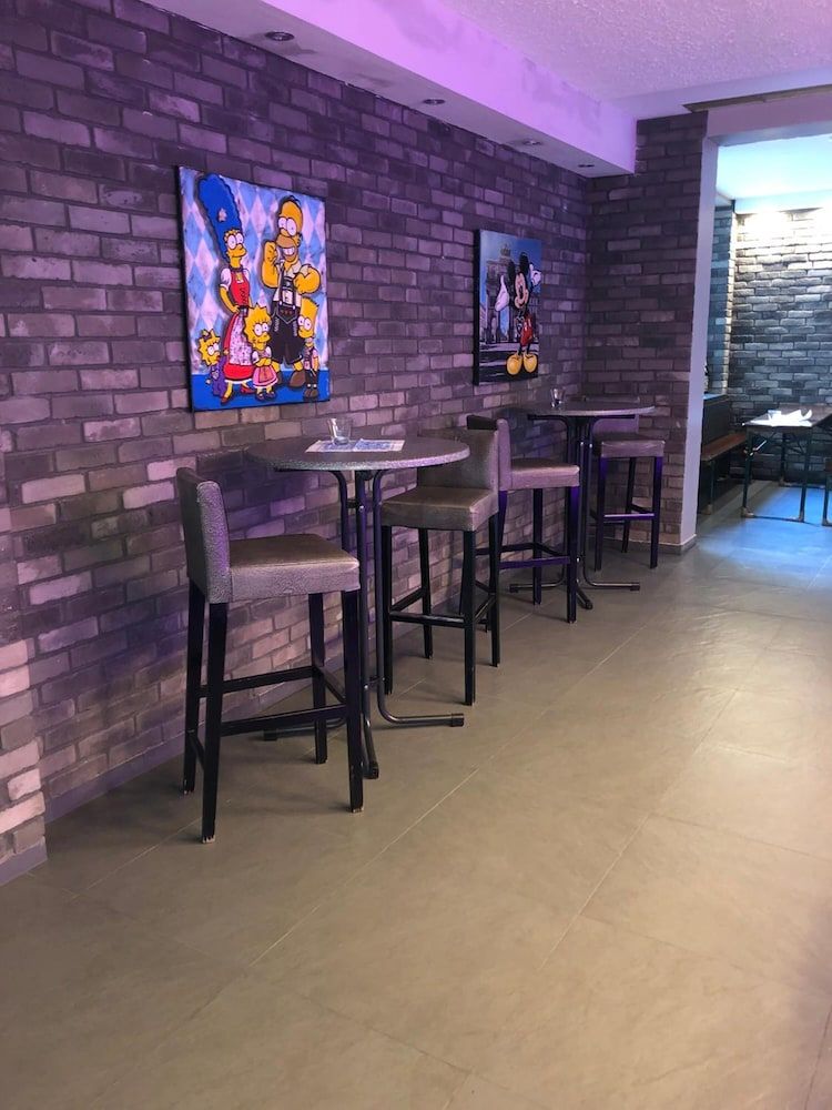 undefined Munich Deluxe Hotel 4