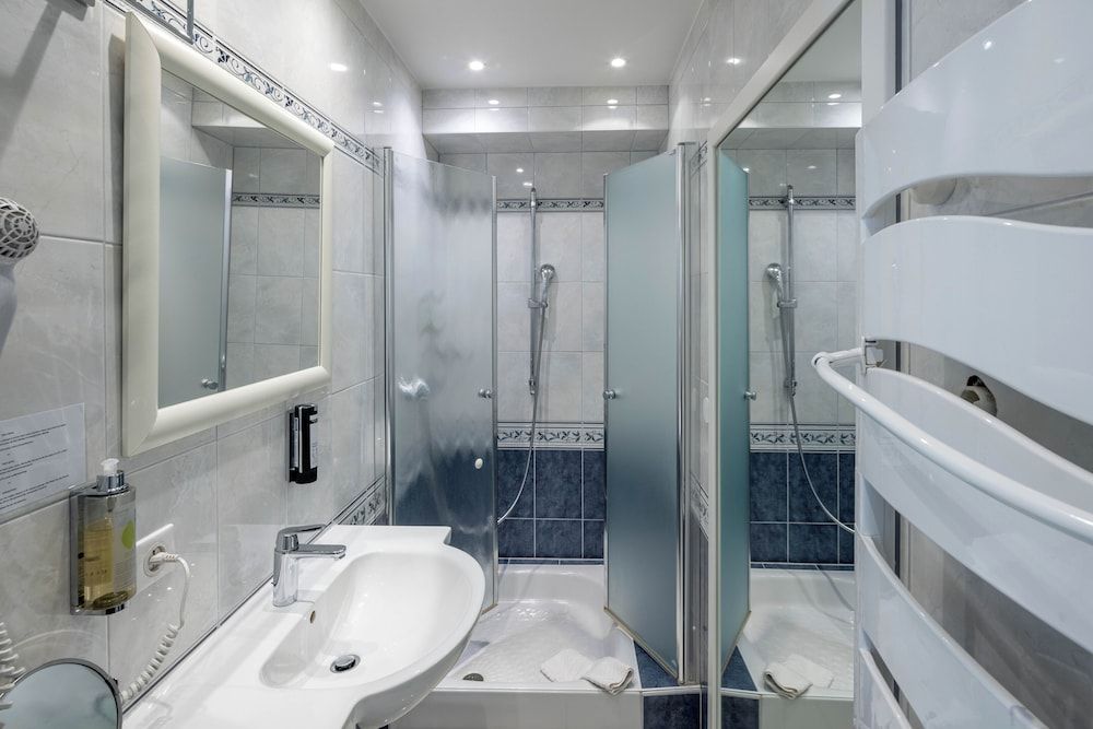 Garrigae Villa La Florangerie Classic Double Room 5