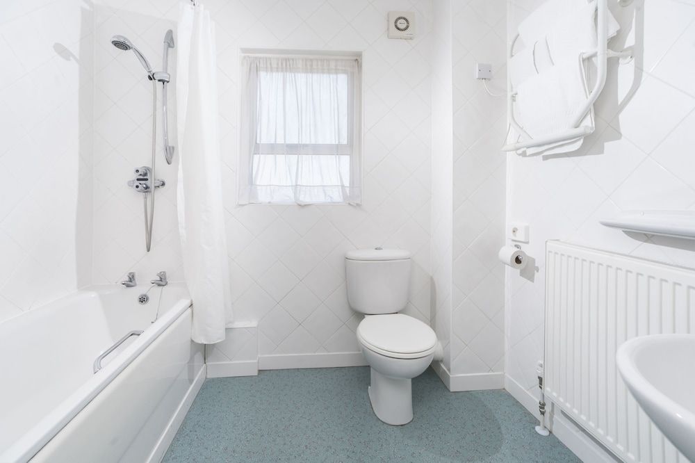 The Caledonian Hotel Double Room, 1 Double Bed 5