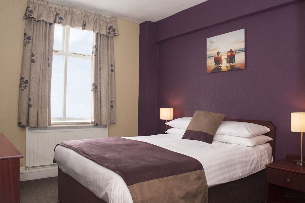 undefined The Caledonian Hotel 10