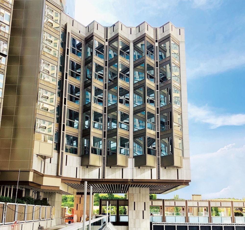 undefined Hotel Alexandra 2