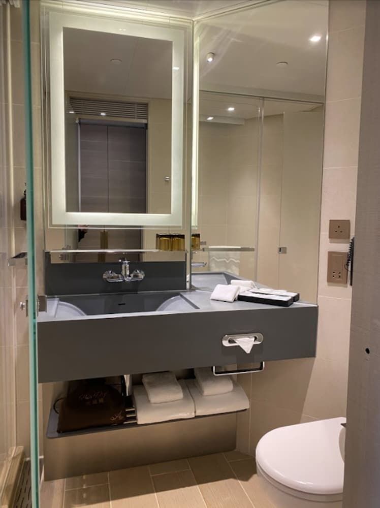 Hotel Alexandra Clover Seaview Room 8