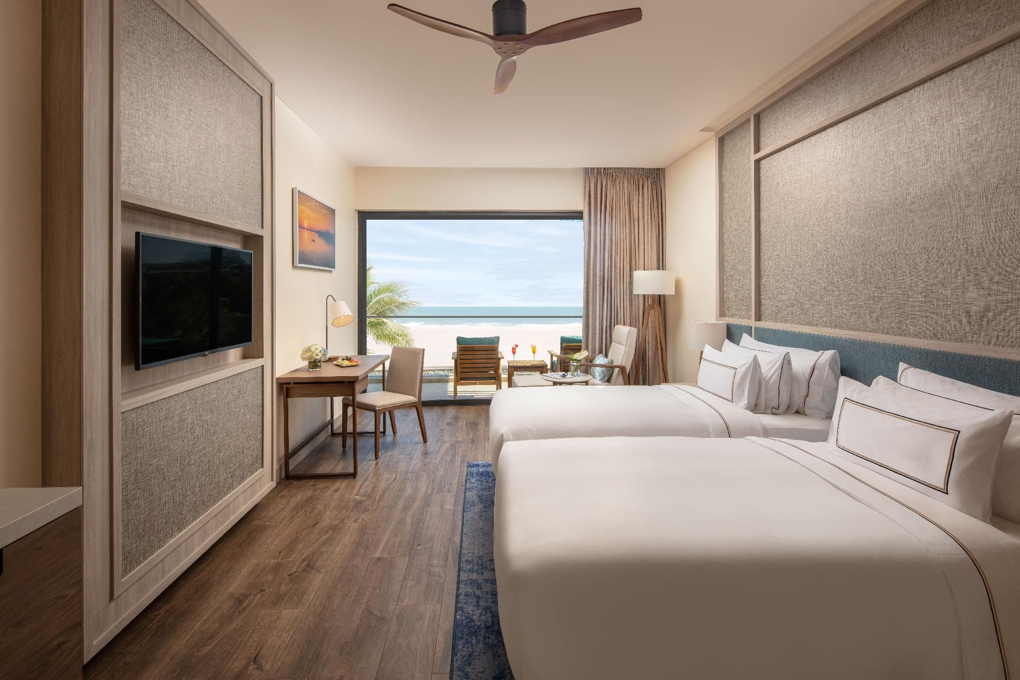 Supreme Oceanfront Room