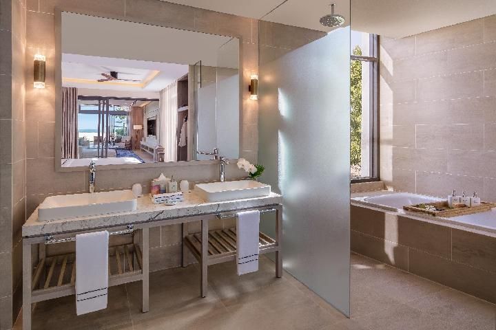 The Level 1-Bedroom Oceanfront Pool Villa