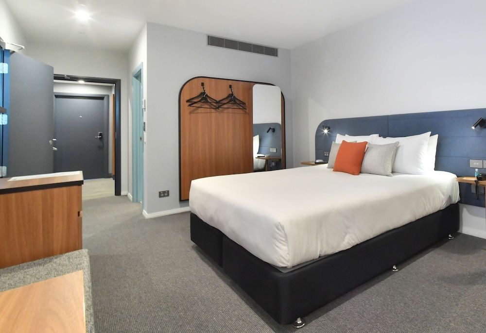 Sudima Auckland City Accessible King 3