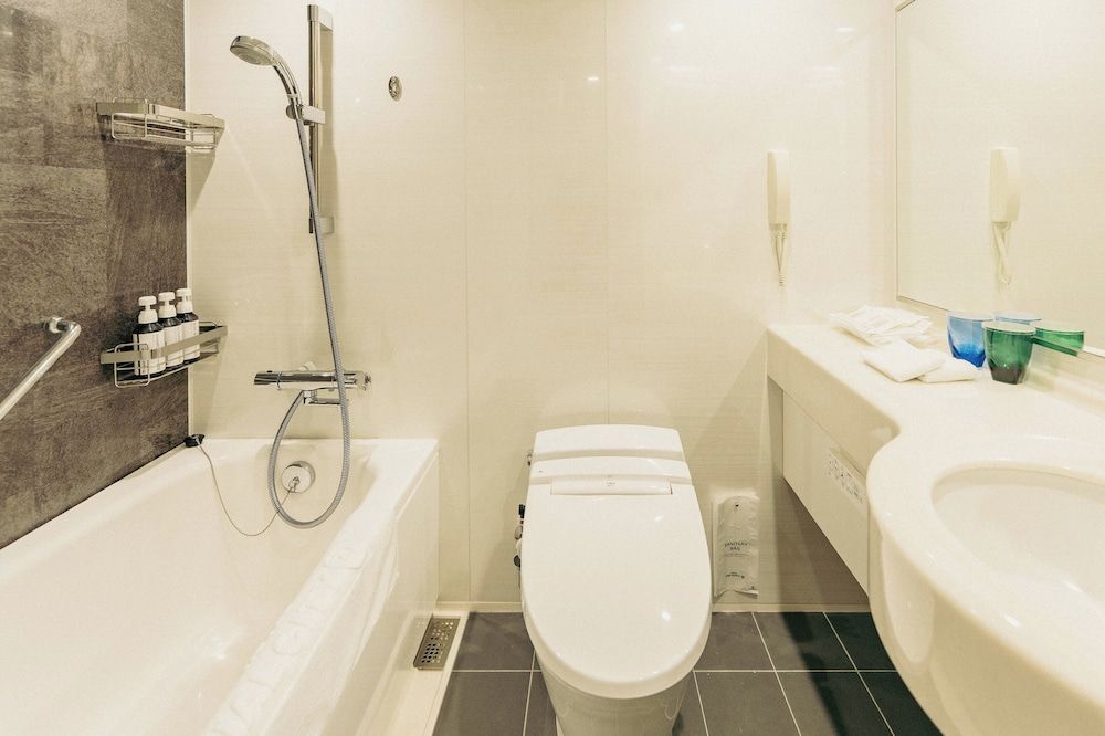 Room Selected at Check-In, Single Use, Non-Smoking