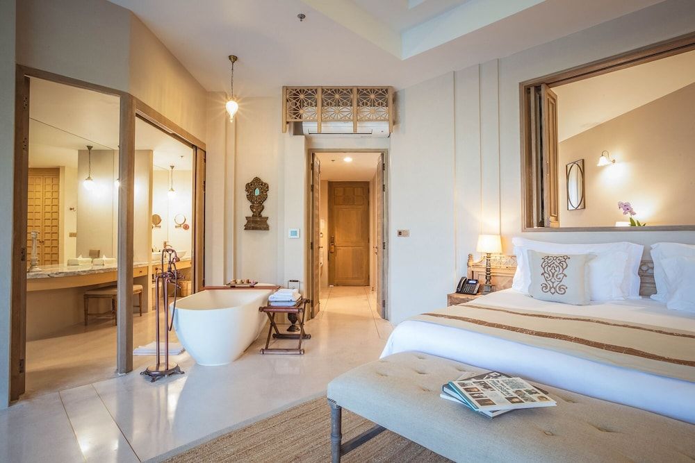 Devasom Khao Lak Beach Resort & Villas Seaside Pool Paradise Suite 8