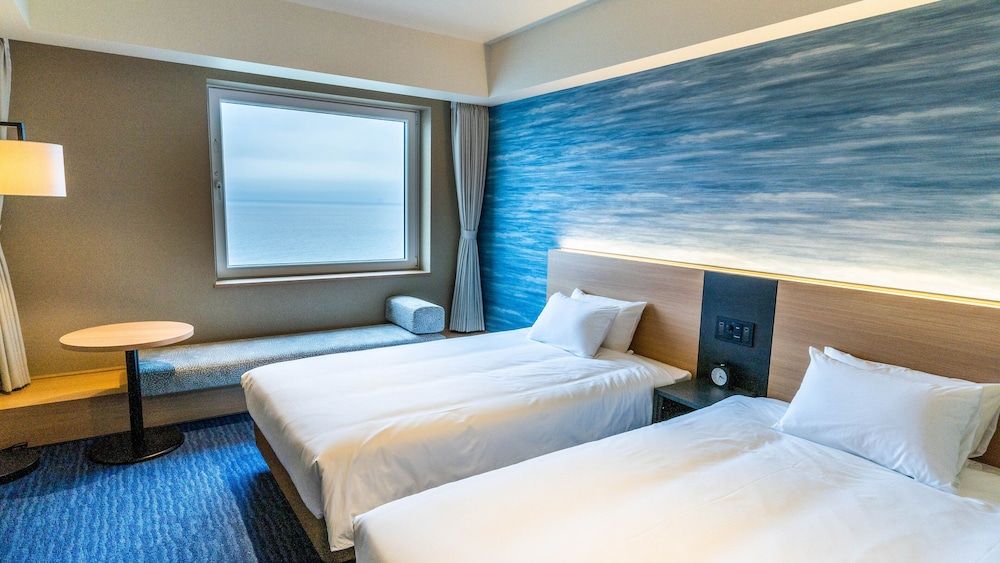 Standard Twin Room, 2 Bedrooms, Non Smoking, Oceanfront (On a High Floor)