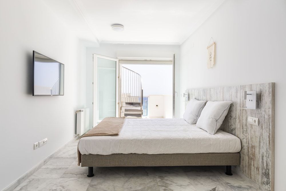 Penthouse, 1 Bedroom, Terrace, Sea View (Muchavista)
