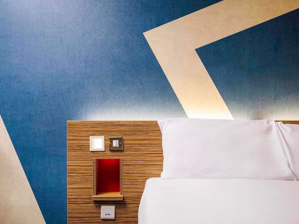 Ibis budget London Heathrow Central Standard Room, 1 Double Bed