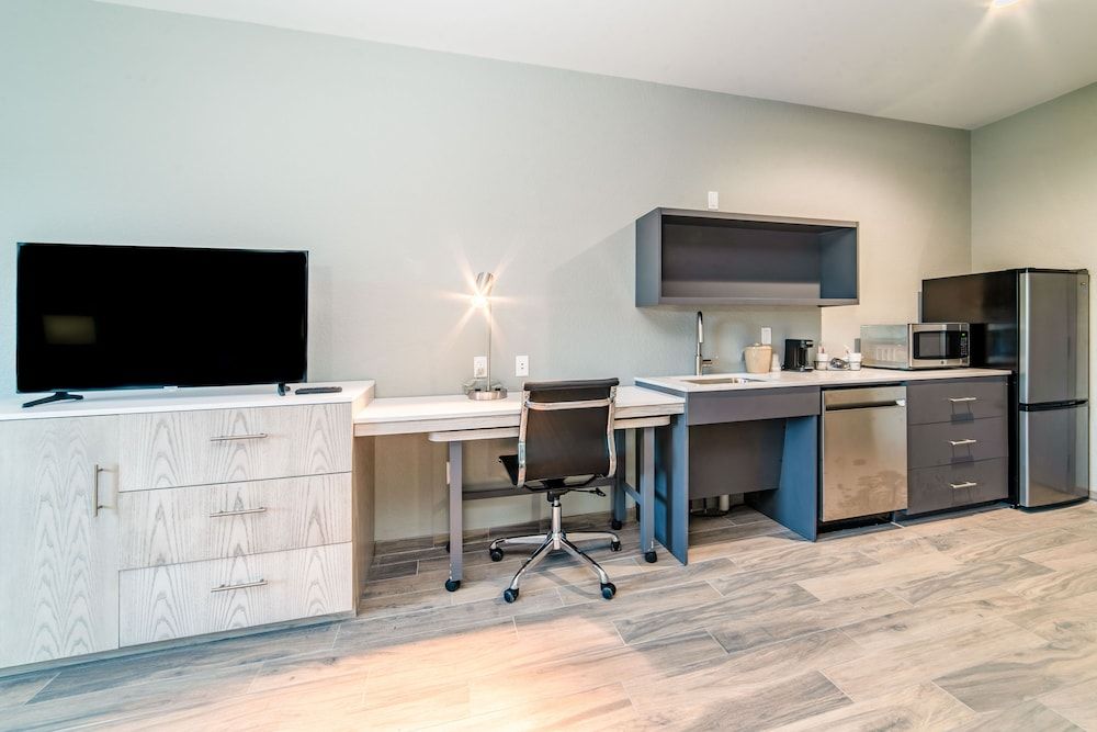 Suite, Multiple Beds, Accessible, Kitchenette