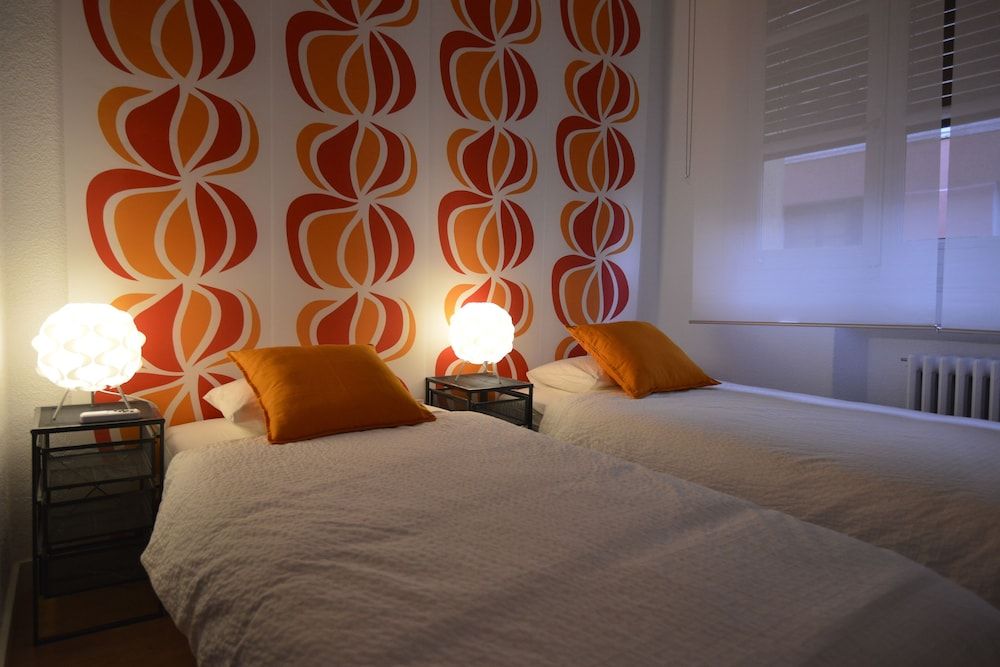 Woohoo Hostal Madrid Double or Twin Room 2