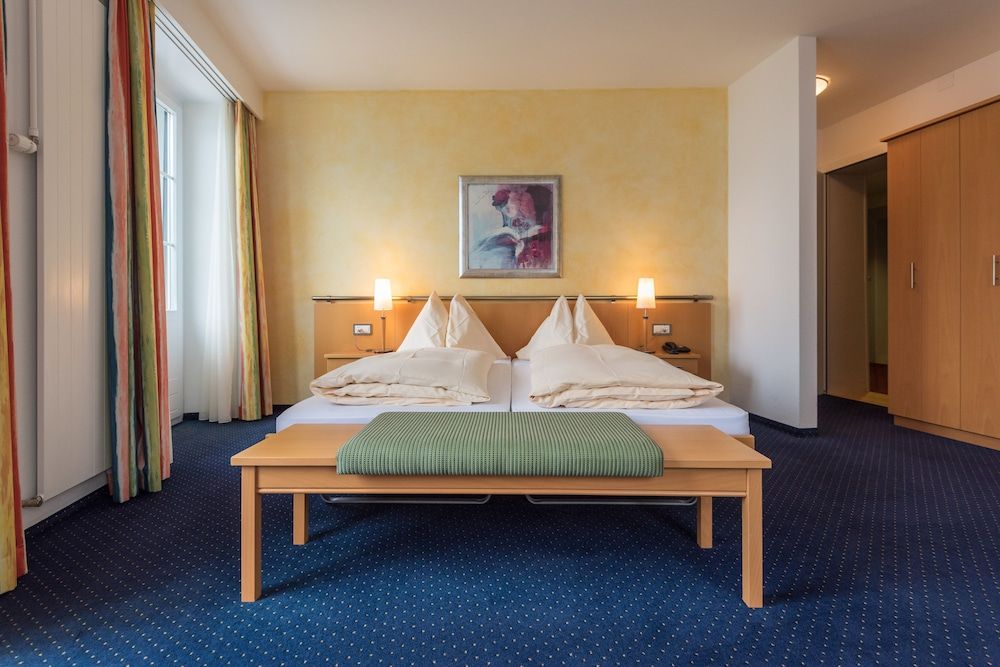 Parkhotel Gunten - Beach & Spa Comfort Double Room, Balcony, Lake View