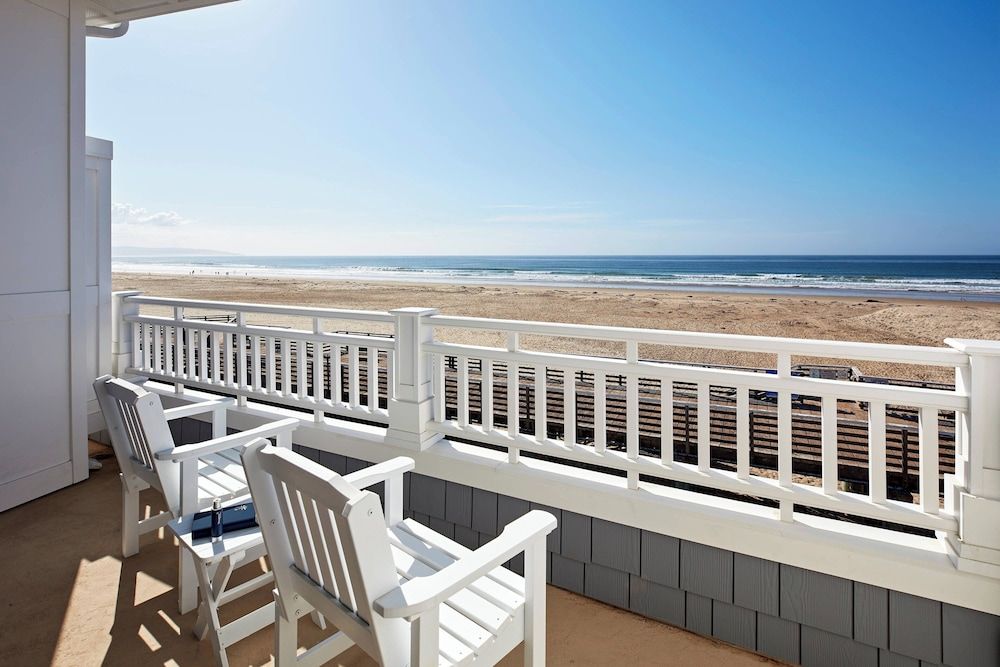 Premium Room, 1 King Bed with Sofa bed, Ocean View (Hearing Accessible)