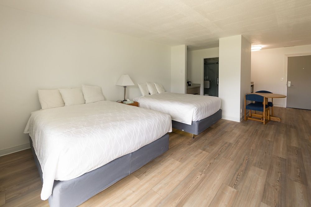 Jot's Resort Deluxe Room, Kitchenette 3