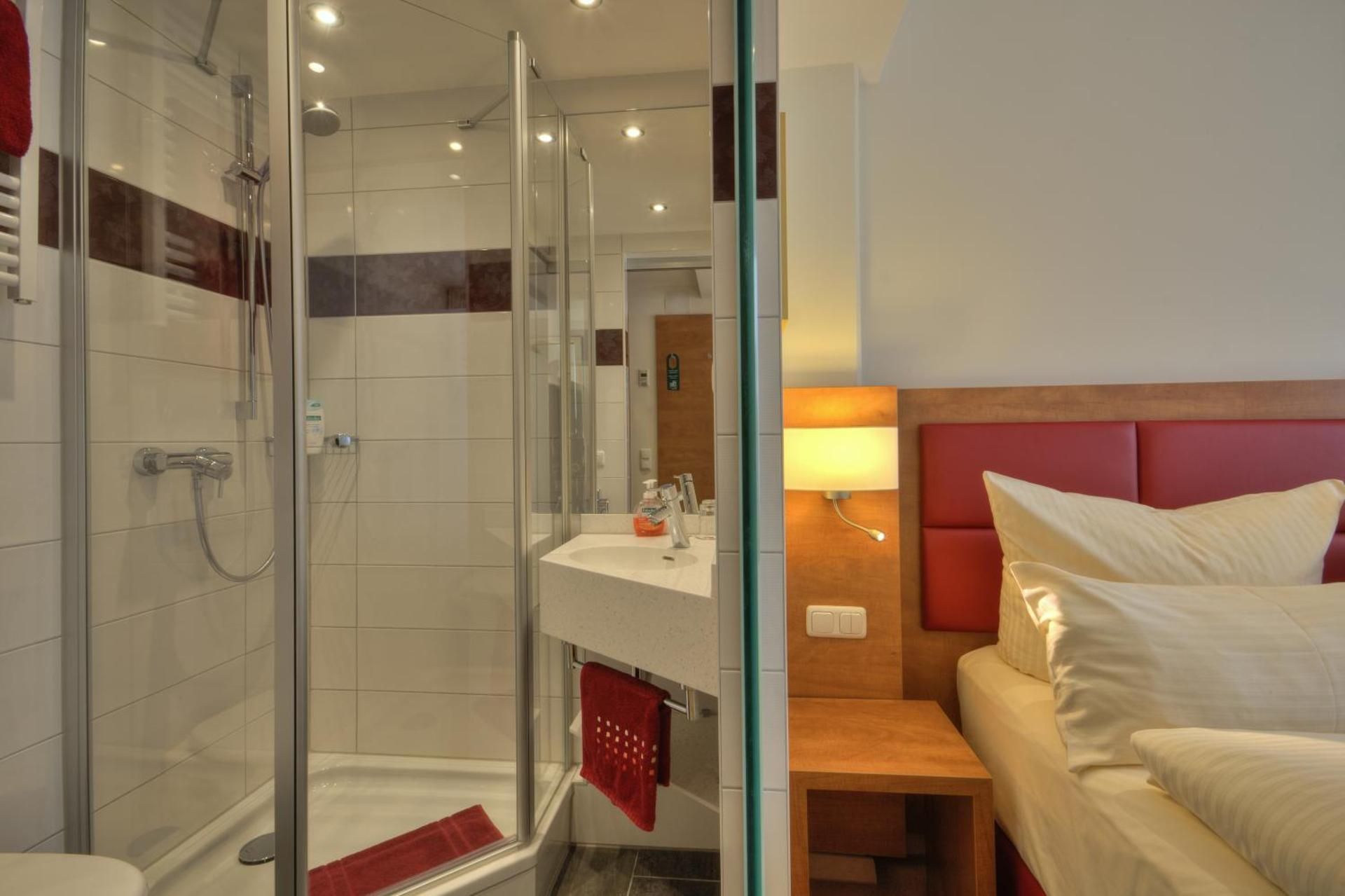undefined Hotel Condor 6