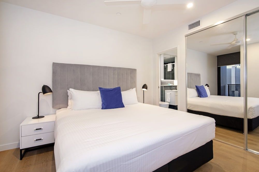 Atlas Apartments by CLLIX Apartment, 3 Bedrooms, City View 2