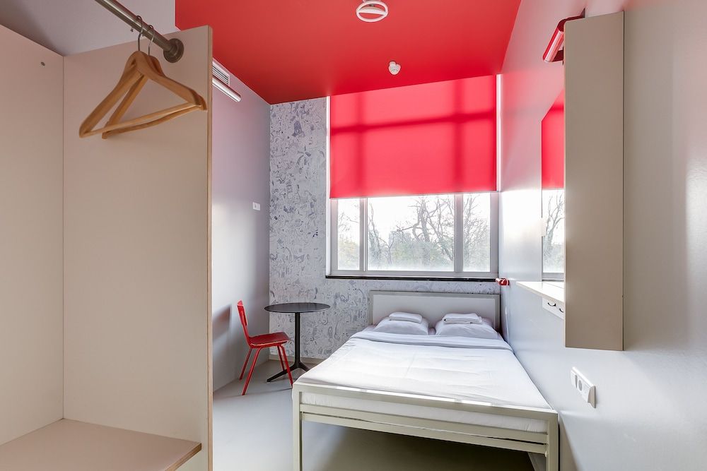 ClinkNOORD - Hostel Standard Double Room, Private Bathroom