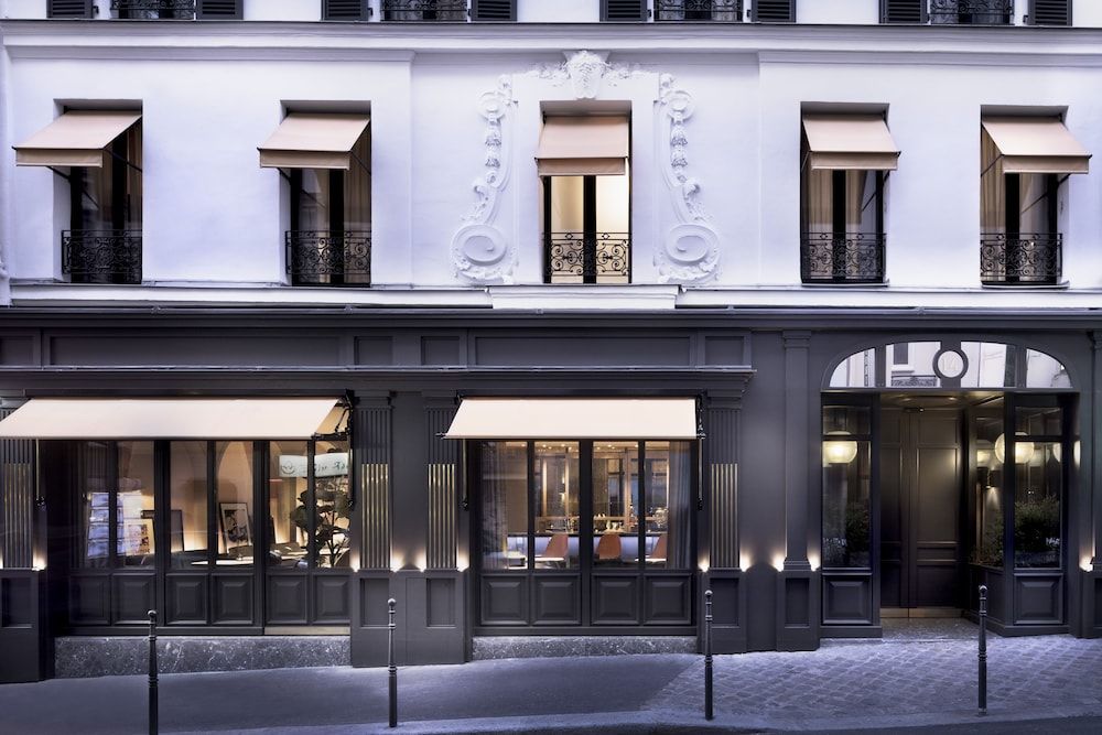 undefined Maison ELLE Paris 5