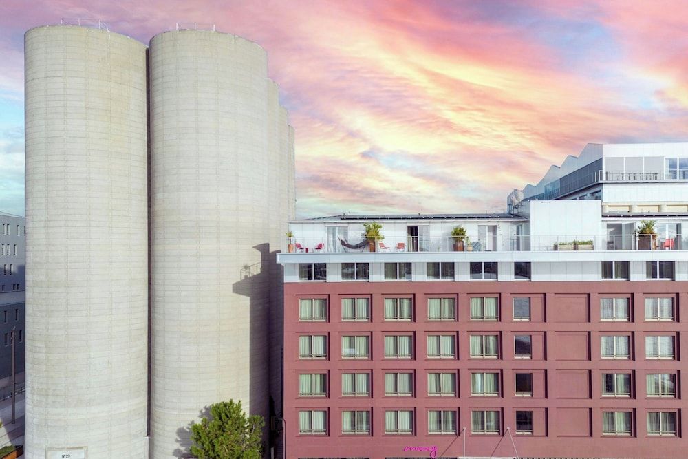 undefined Moxy Bordeaux Hotel 10