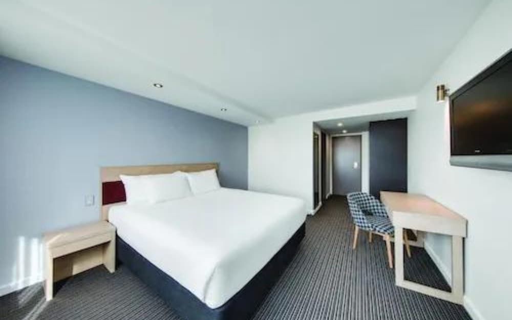 Central Studio Hotel Sydney Superior Room 3