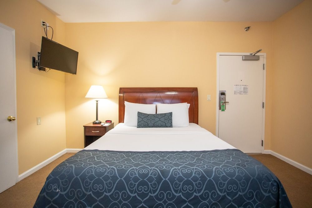 The Hotel Hollywood Standard Room, 1 Queen Bed, ADA 2