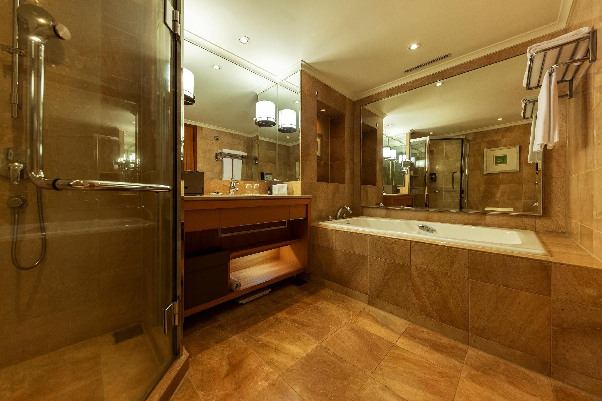Executive King Room