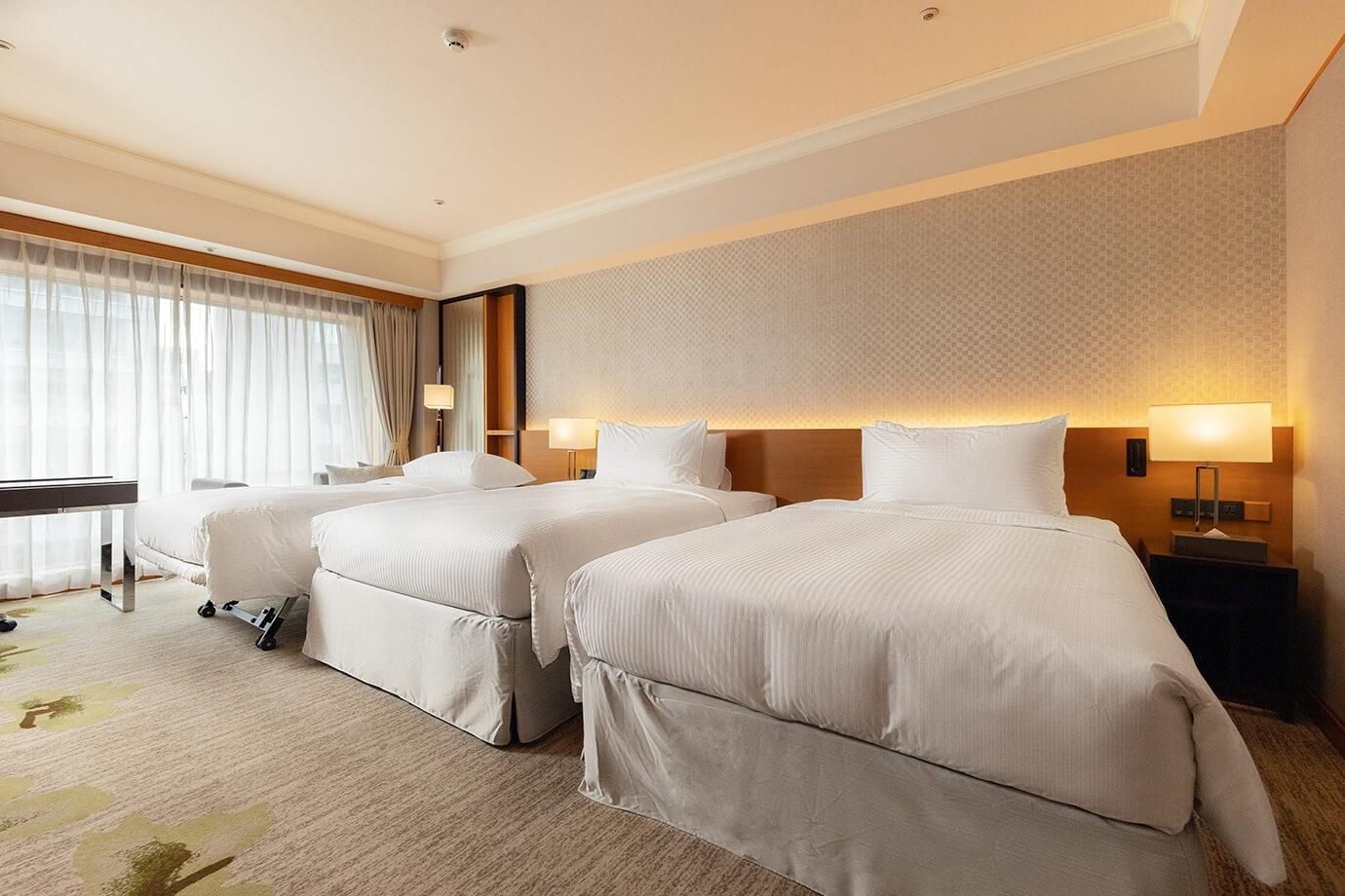 Deluxe Premier Twin Room with Extra Bed