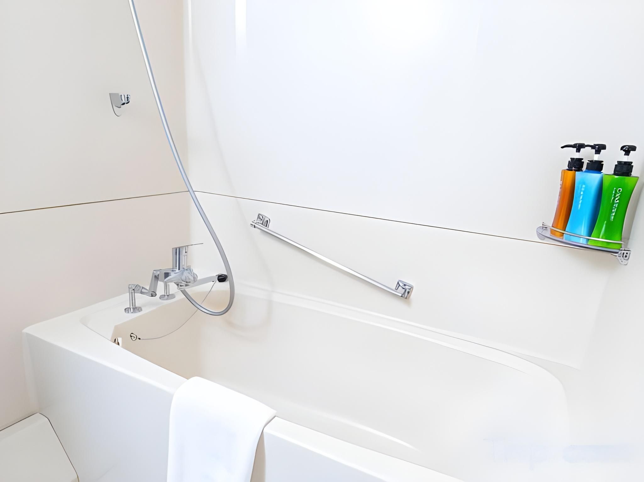 Connecting Room - Non-Smoking