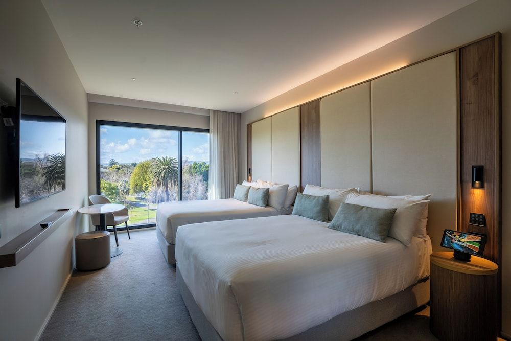 Parkland Queen Twin Room
