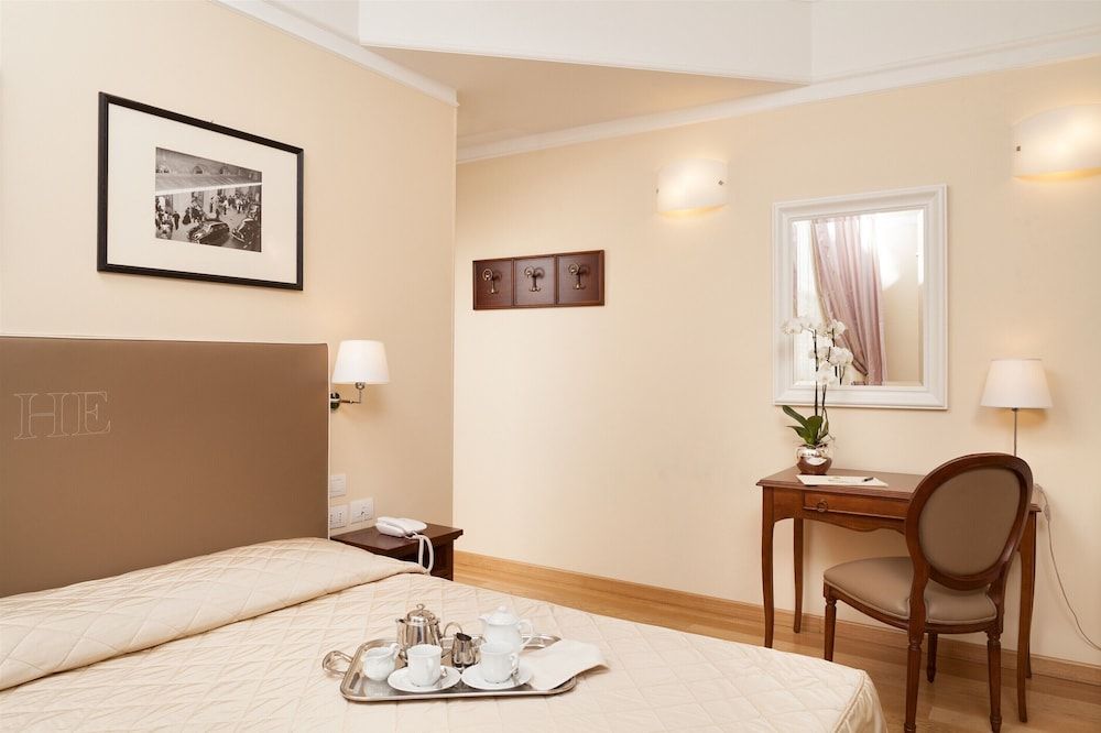 Hotel Executive Florence Classic Double Room 2