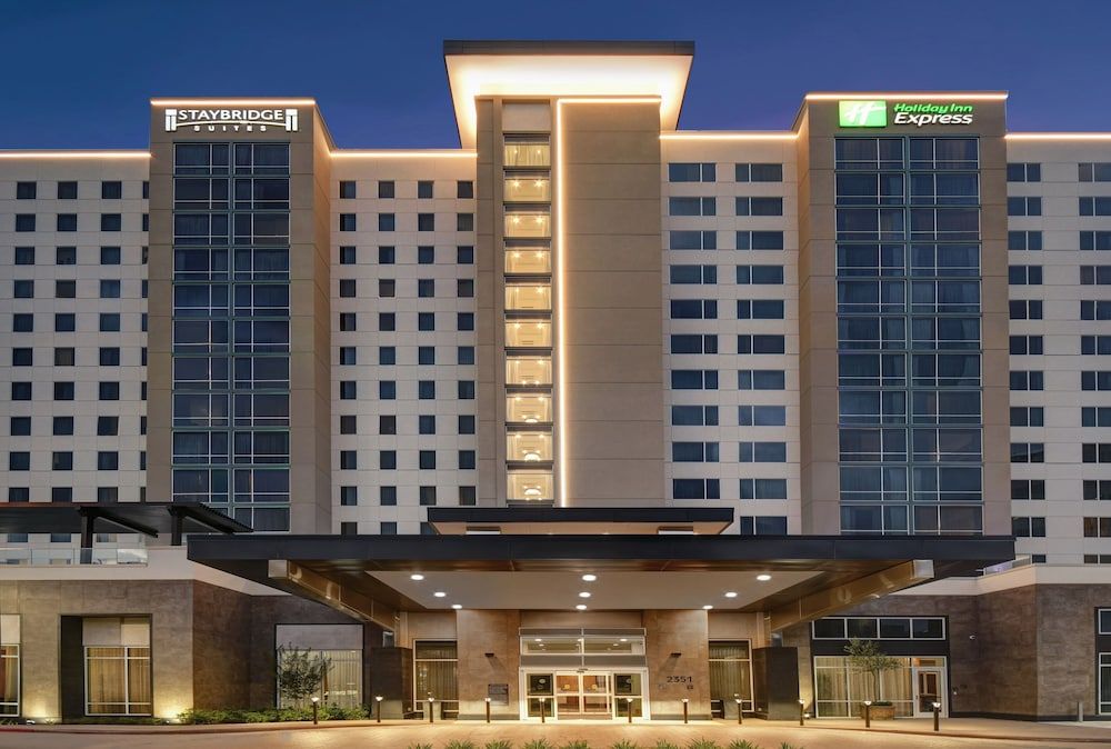 undefined Staybridge Suites Houston Galleria Area by IHG 5