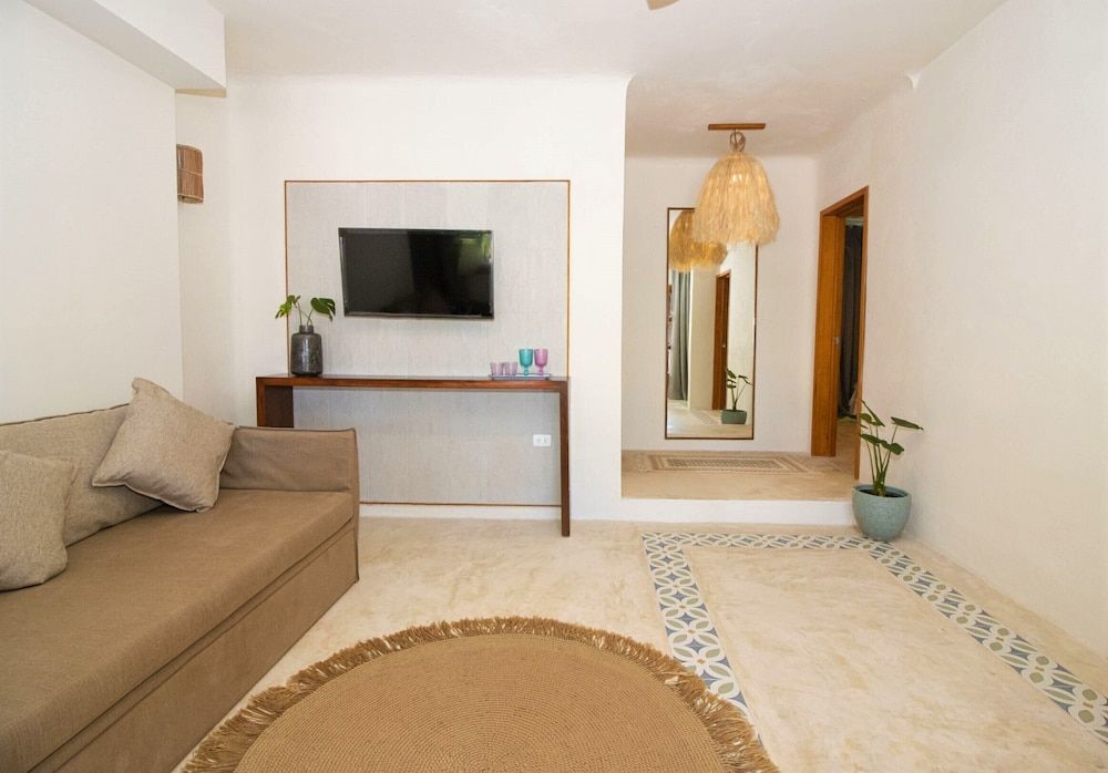 Amaité Beach Hotel Two-Bedroom Suite 18