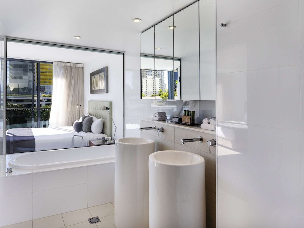 Peppers Broadbeach 1 Bedroom 2