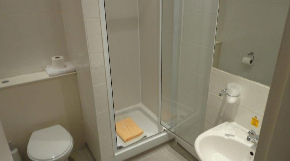 Sandyford Hotel Double Room 9