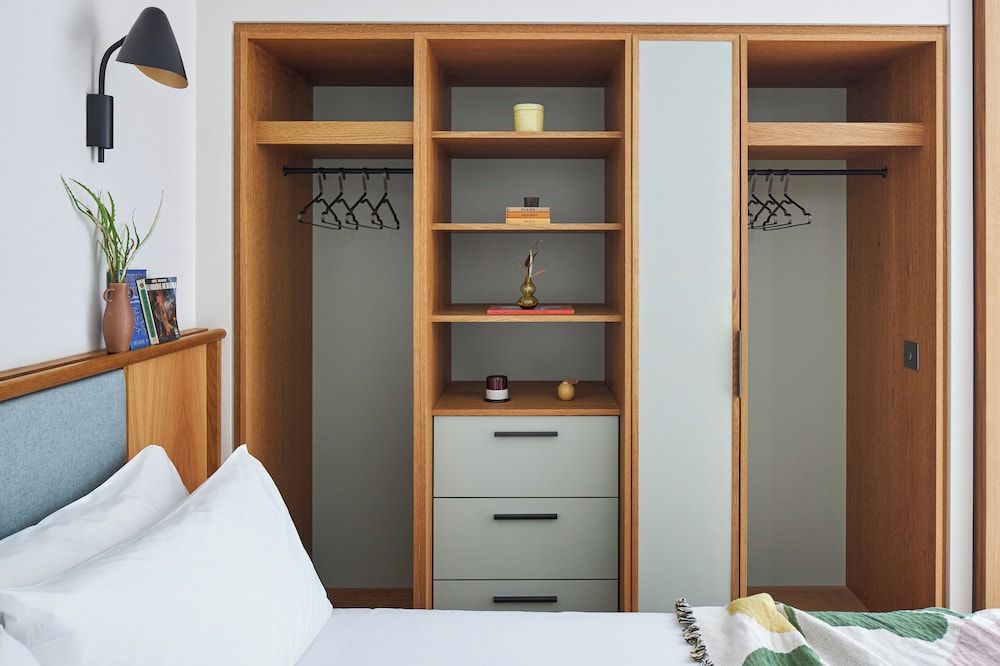 Turing Locke Cambridge Locke Studio 6