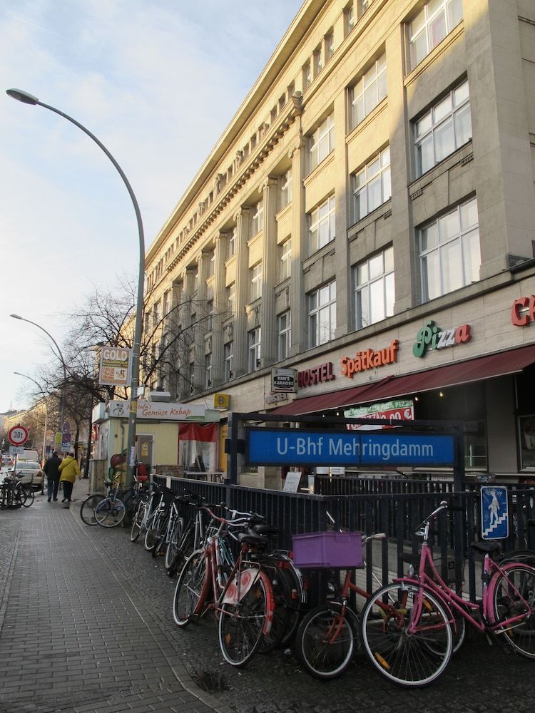 undefined Metropol Hostel Berlin 5