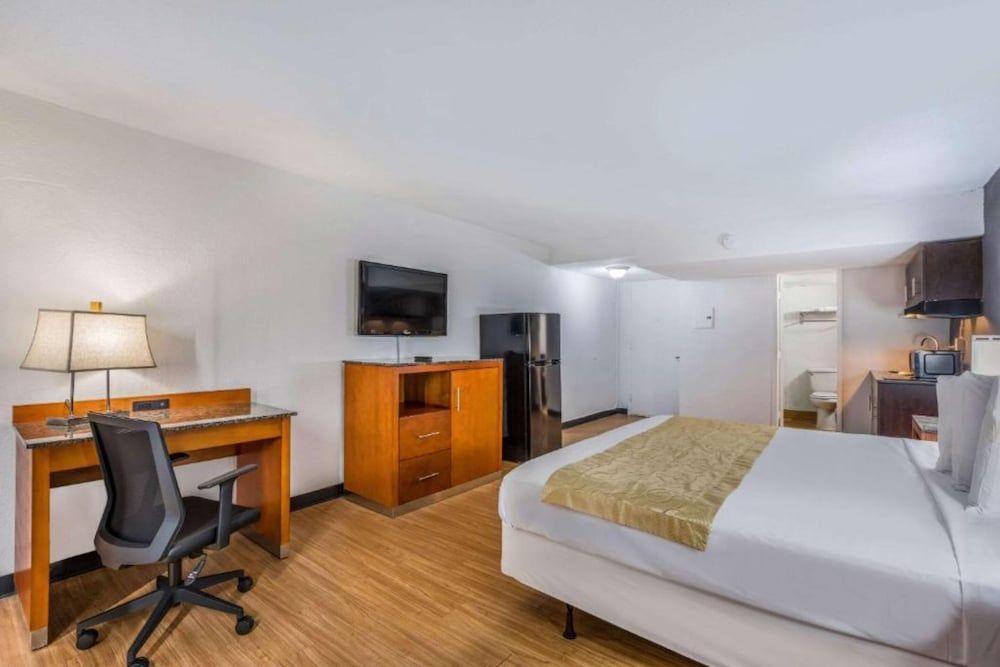 undefined OYO Hotel Orlando Airport 8