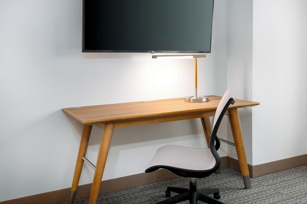 Element Atlanta Midtown Standard Room, 1 King Bed 5