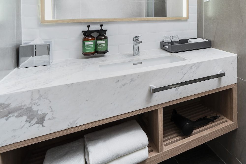 Staybridge Suites Bangkok Thonglor by IHG Suite, 1 Bedroom, Kitchen, Corner 4