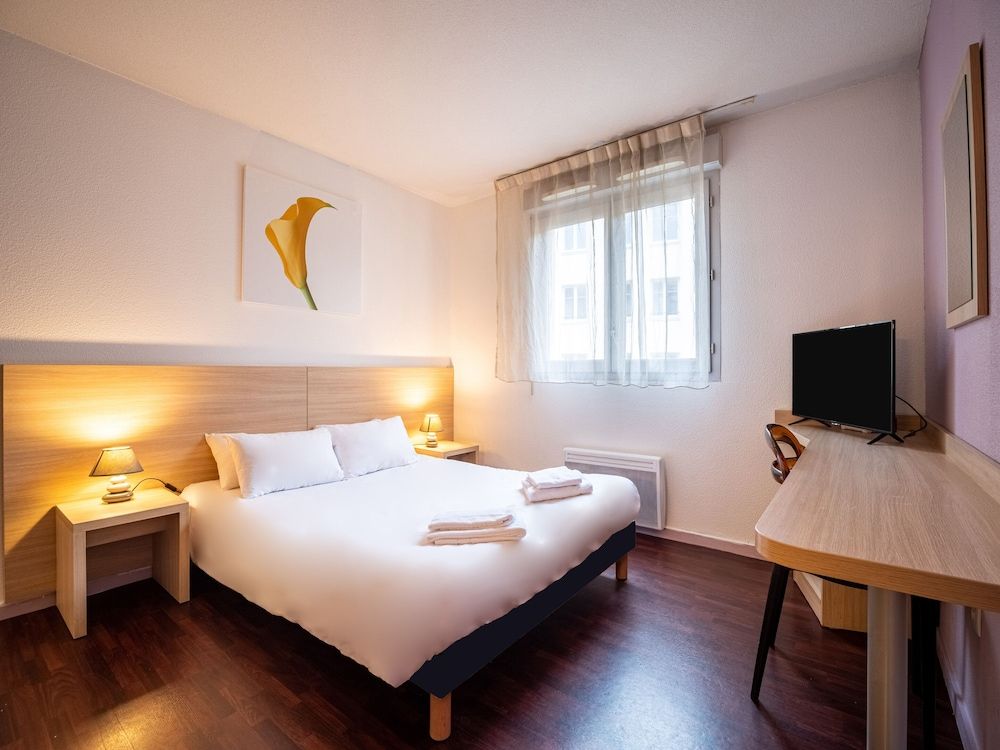 Studio, 1 Double or 2 Twin Beds
