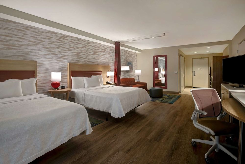 Studio, 2 Queen Beds, Accessible, Bathtub (Mobility & Hearing)