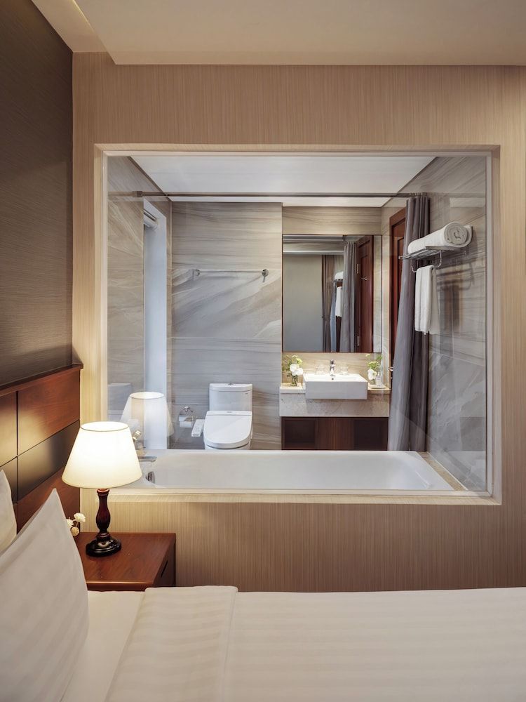 Orchids Saigon Hotel Premium Double or Twin Room 5