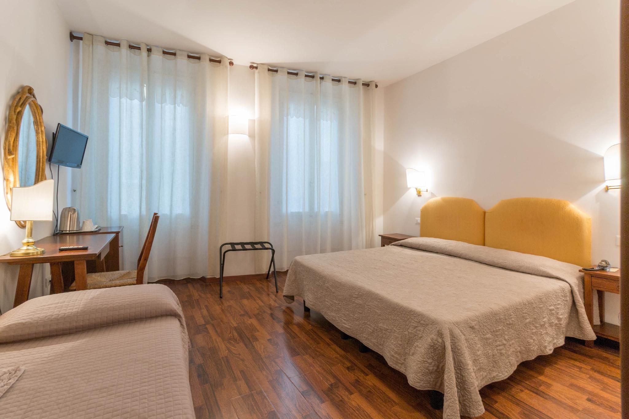 undefined Hotel Rex 6